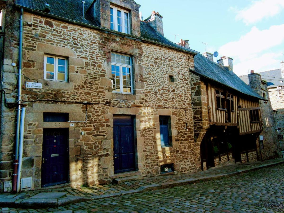 Gate House Lodge Dinan Exterior photo